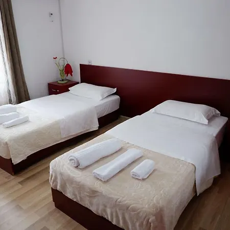 Kings Διαμέρισμα Bajram Curri