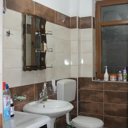 Kings Διαμέρισμα Bajram Curri